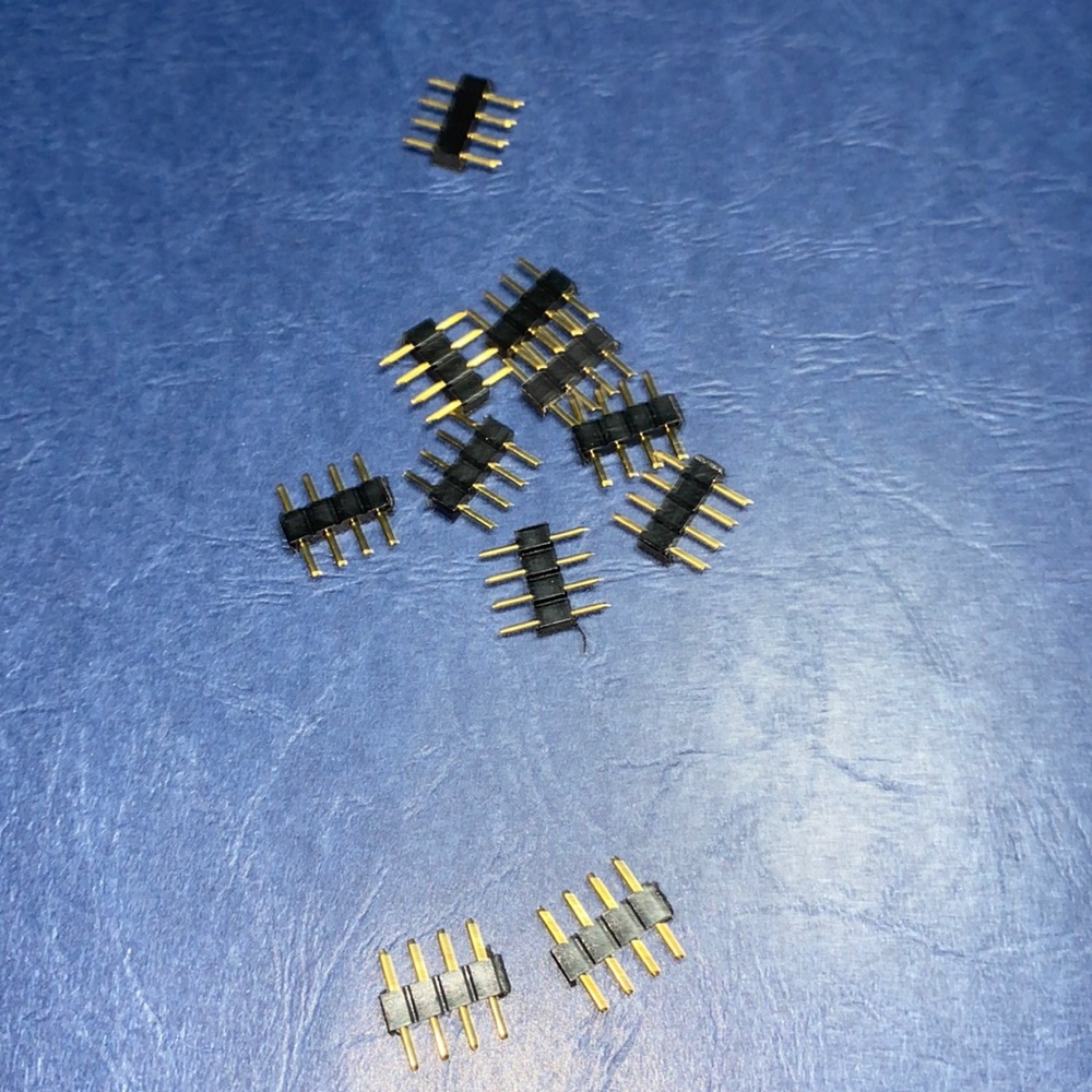NEW LED strip light 4 pin connectors to join lights together new pack of 2